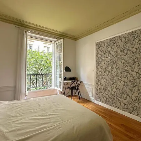 Flexliving - Whole Flat - Bachaumont Apartment