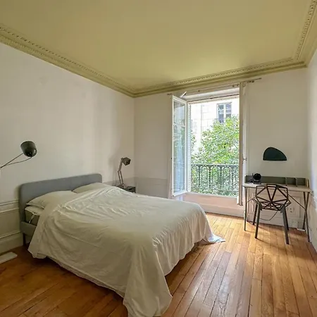 Flexliving - Whole Flat - Bachaumont Apartment